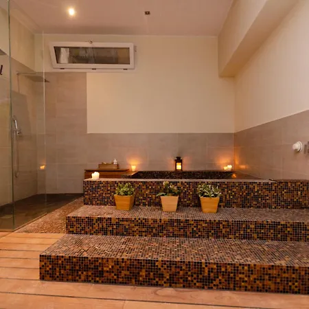 Luxury 3 Fiat, Ariberto Home, Tra Centro Storico Di E Navigli, Con Spaziosa Jacuzzi