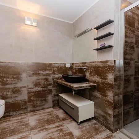 Luxury 3 Fiat, Ariberto Home, Tra Centro Storico Di E Navigli, Con Spaziosa Jacuzzi Apartment
