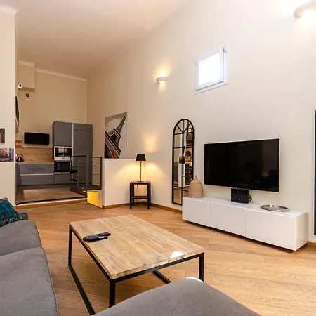 Luxury 3 Fiat, Ariberto Home, Tra Centro Storico Di E Navigli, Con Spaziosa Jacuzzi *