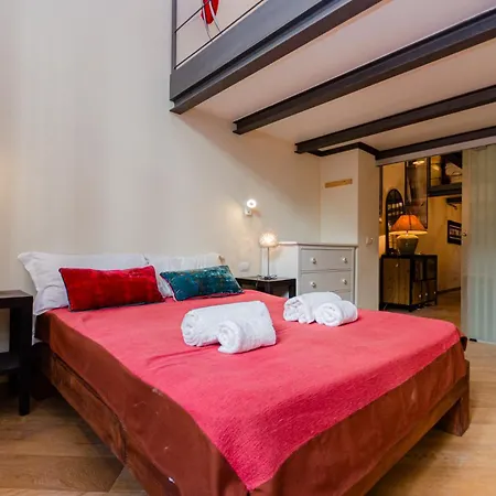 Apartment Luxury 3 Fiat, Ariberto Home, Tra Centro Storico Di E Navigli, Con Spaziosa Jacuzzi