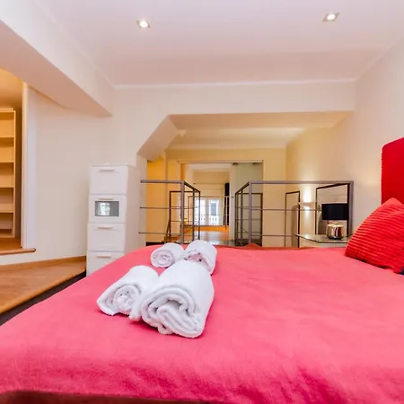 Luxury 3 Fiat, Ariberto Home, Tra Centro Storico Di E Navigli, Con Spaziosa Jacuzzi Apartment *