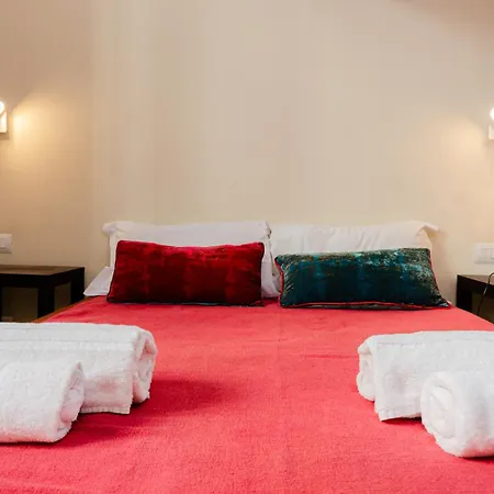 Apartment Luxury 3 Fiat, Ariberto Home, Tra Centro Storico Di E Navigli, Con Spaziosa Jacuzzi