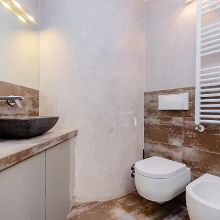 Luxury 3 Fiat, Ariberto Home, Tra Centro Storico Di E Navigli, Con Spaziosa Jacuzzi Apartment *