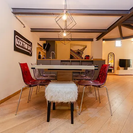 Luxury 3 Fiat, Ariberto Home, Tra Centro Storico Di E Navigli, Con Spaziosa Jacuzzi Apartment Milan