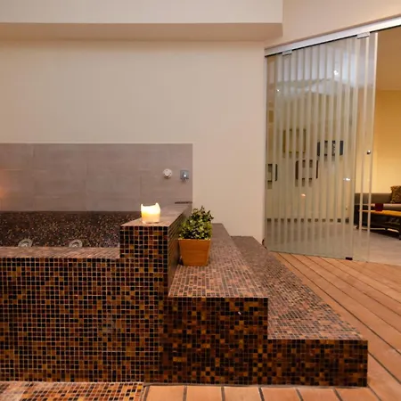 Luxury 3 Fiat, Ariberto Home, Tra Centro Storico Di E Navigli, Con Spaziosa Jacuzzi *