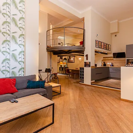 Apartment Luxury 3 Fiat, Ariberto Home, Tra Centro Storico Di E Navigli, Con Spaziosa Jacuzzi